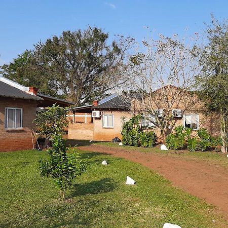 Villa Mi Buen Refugio à Puerto Iguazú Extérieur photo